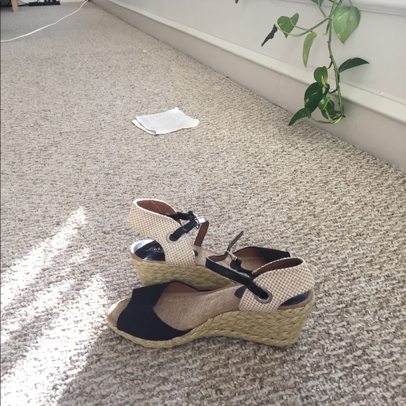 Espadrilles!! 🌻🌼🌸 - Picture 3 of 4